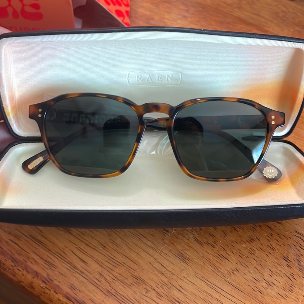 RAEN Aren Sunglasses